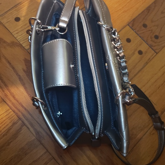 Guess Purse - Picture 3 of 3